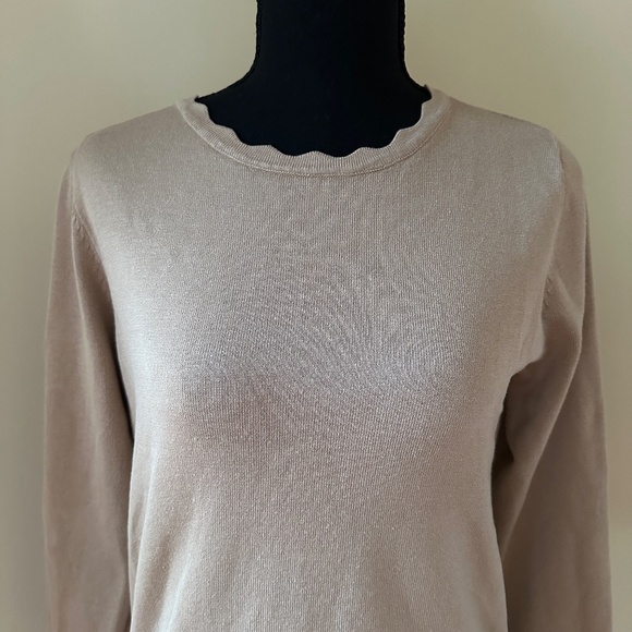*GRACE KARIN* Tan Scalloped Neck Long Sleeve Sweater Size Medium - Picture 2 of 7